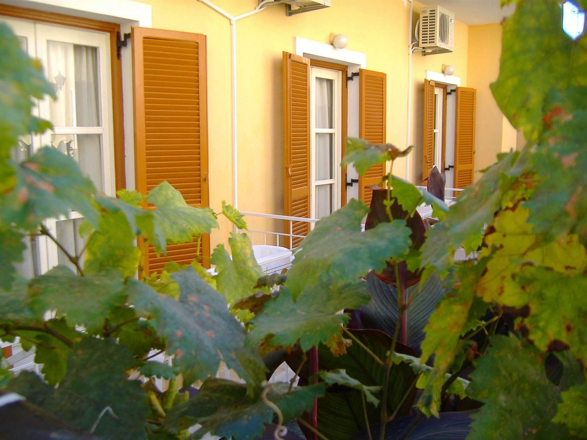 Rantos Apartments Kávosz Kültér fotó